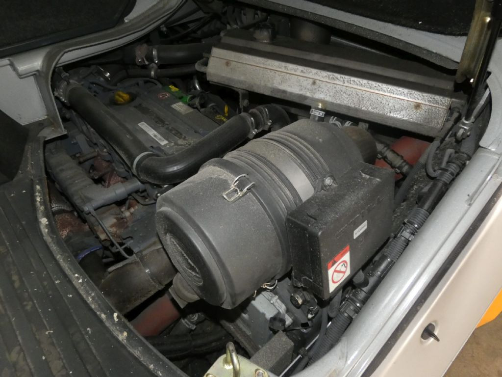 Still RX70-80/900 - Wózek widłowy diesel: zdjęcie 4 Still RX70-80/900 - Wózek widłowy diesel: zdjęcie 4