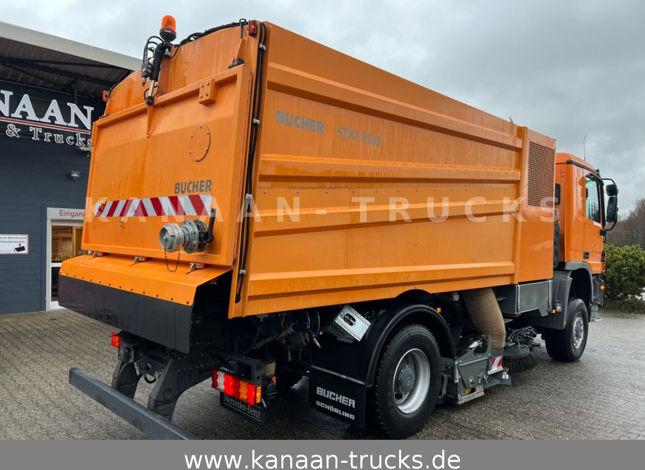 Mercedes-Benz 2032 Actros 4x4 Bucher STKF 9500 AIRPORT KLIMA - Zamiatarka uliczna: zdjęcie 5 Mercedes-Benz 2032 Actros 4x4 Bucher STKF 9500 AIRPORT KLIMA - Zamiatarka uliczna: zdjęcie 5