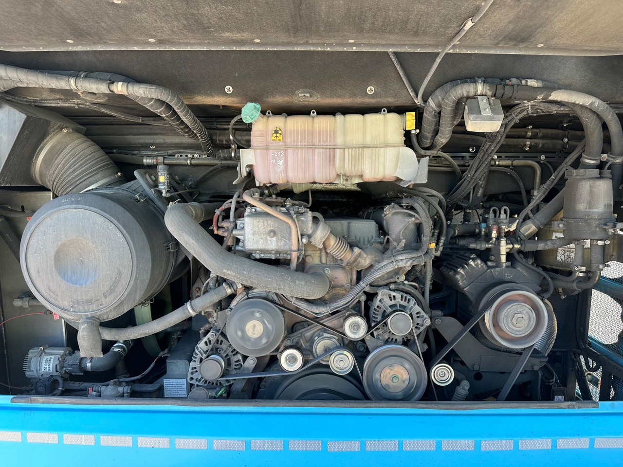 MAN R08 Lions Coach L (60 Sitze*Schalt) - Turystyczny autobus: zdjęcie 3 MAN R08 Lions Coach L (60 Sitze*Schalt) - Turystyczny autobus: zdjęcie 3