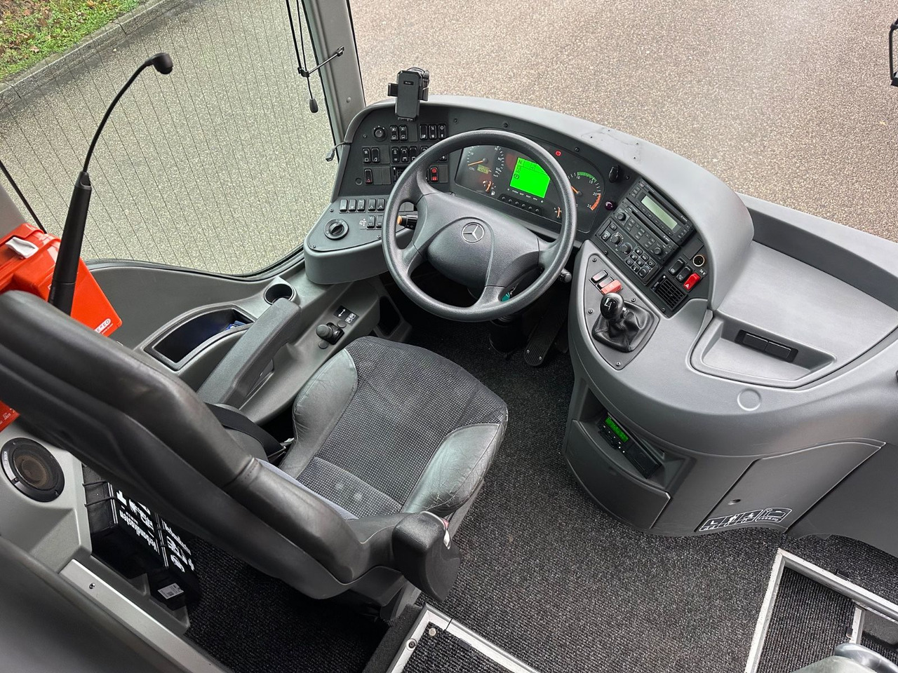 Mercedes-Benz Tourismo O350 15 RHD (205 tKm*DE*TOP) - Turystyczny autobus: zdjęcie 5 Mercedes-Benz Tourismo O350 15 RHD (205 tKm*DE*TOP) - Turystyczny autobus: zdjęcie 5