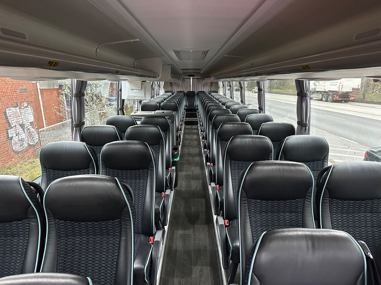 Scania Touring HD Higer 6X2 (86 tKm*59 Sitze) - Turystyczny autobus: zdjęcie 5 Scania Touring HD Higer 6X2 (86 tKm*59 Sitze) - Turystyczny autobus: zdjęcie 5