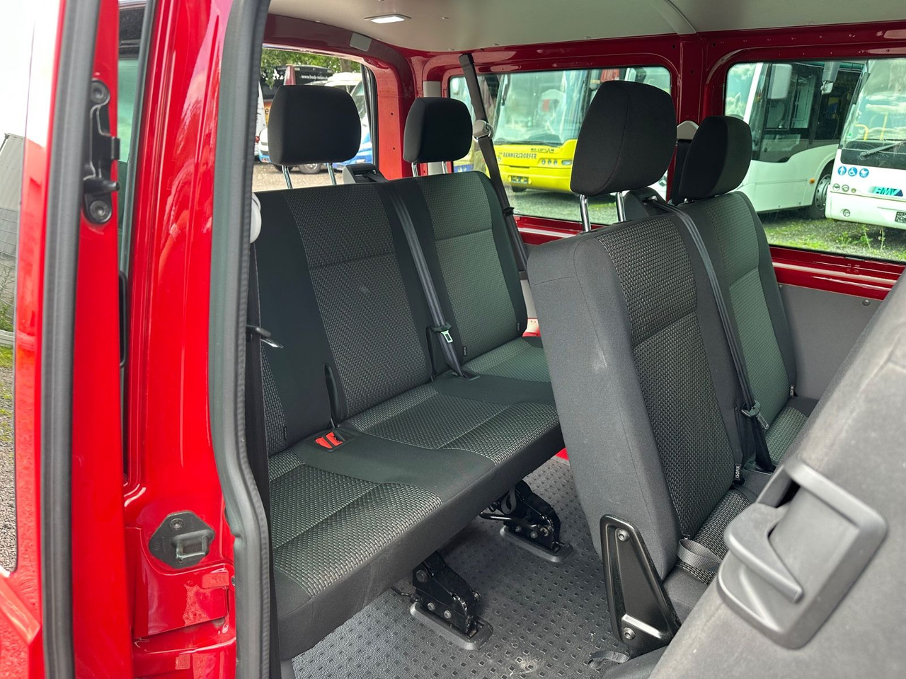 Volkswagen T6 Kombi (PDC Hi*ACC*StandHz*9 Sitzer*AC) - Mikrobus: zdjęcie 5 Volkswagen T6 Kombi (PDC Hi*ACC*StandHz*9 Sitzer*AC) - Mikrobus: zdjęcie 5